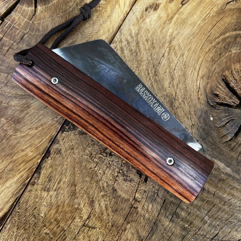 le couteau basque talaia handia en bois de violeta