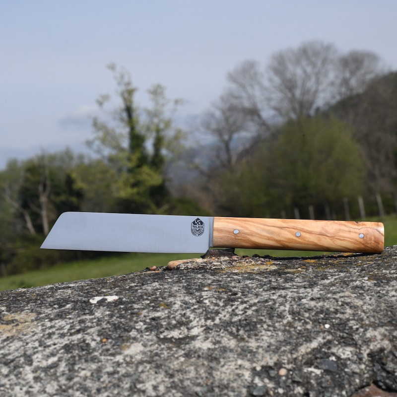 le couteau basque de table