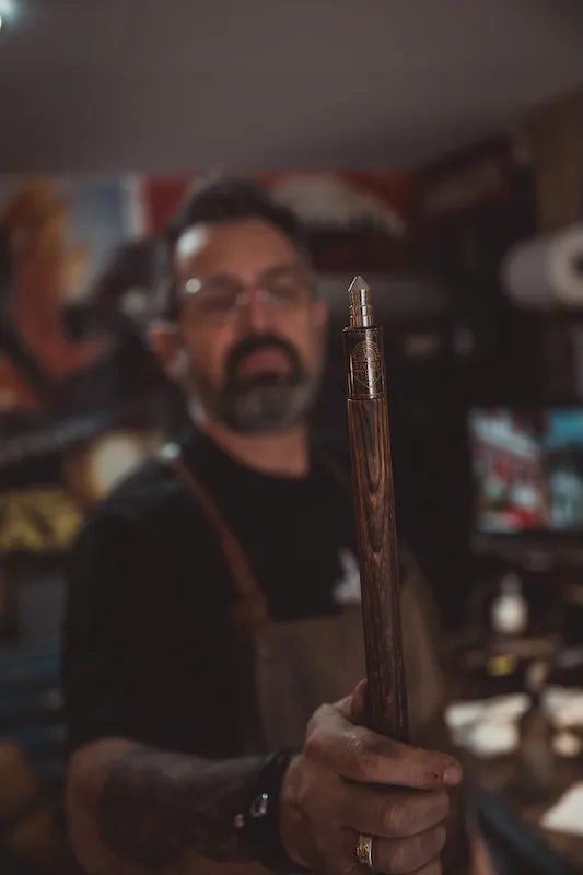 Fabrication du makila et bâton de marche basque artisanal TALAIA